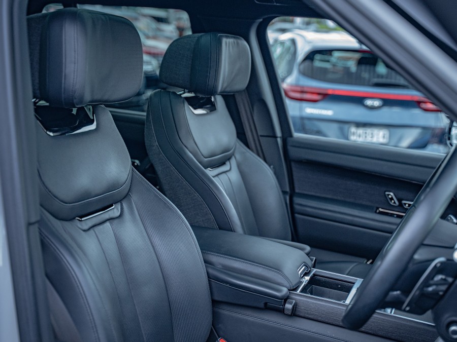 2023 Land Rover Range Rover 8