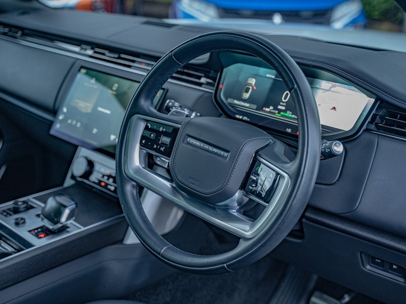 2023 Land Rover Range Rover 9