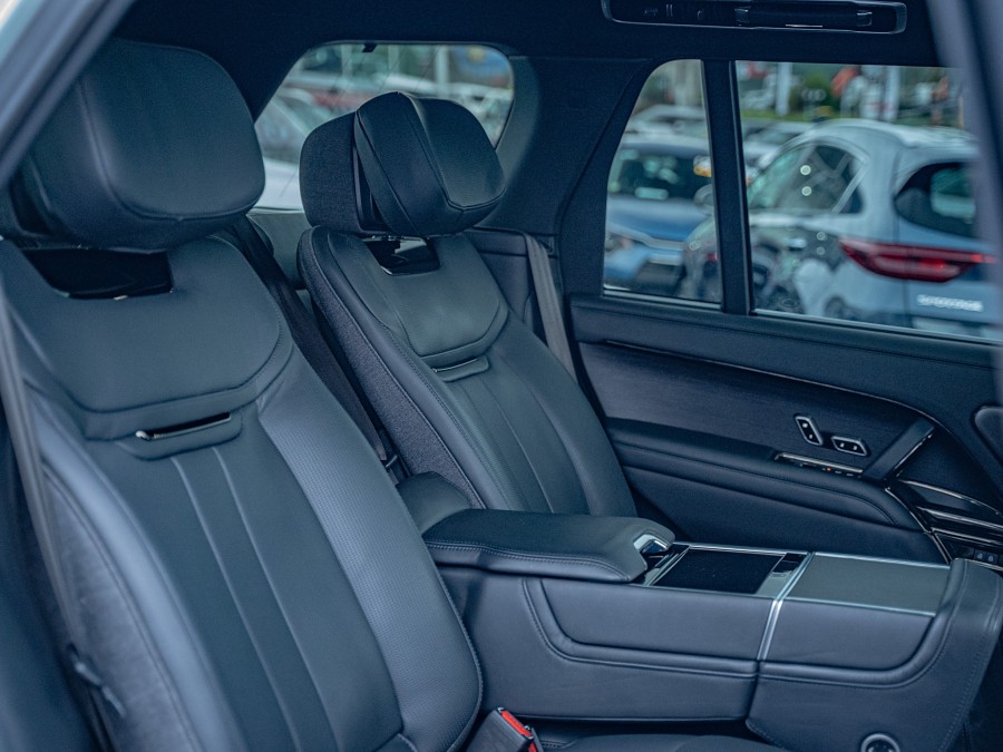 2023 Land Rover Range Rover 17