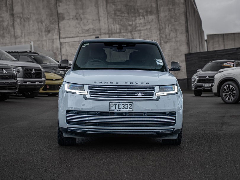2023 Land Rover Range Rover 3