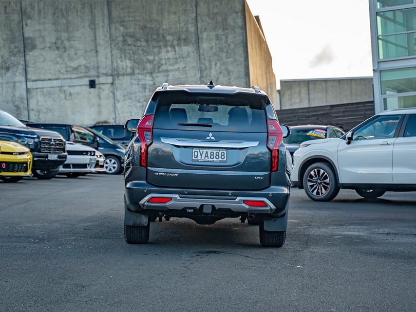 2024 Mitsubishi Pajero Sport 4