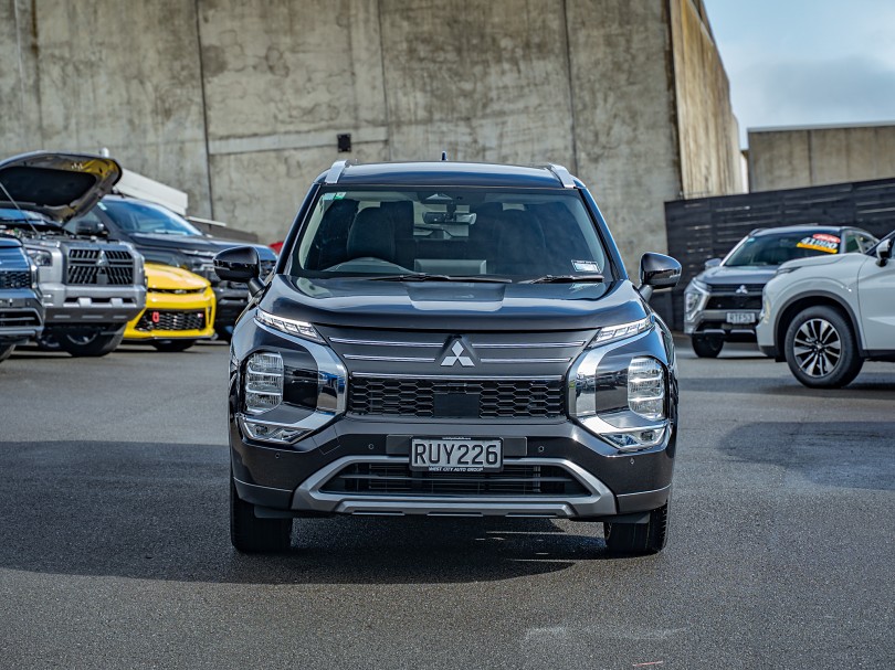 2026 Mitsubishi Outlander 3