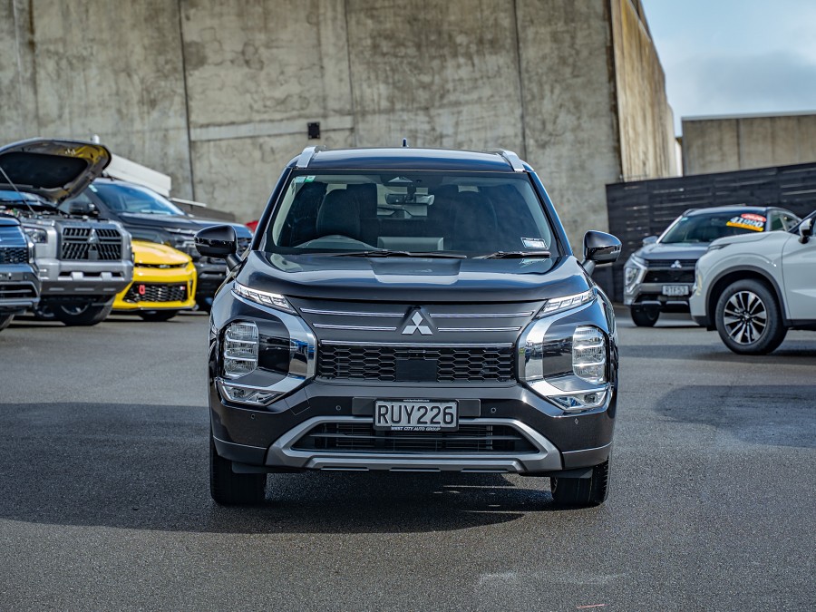 2026 Mitsubishi Outlander 3
