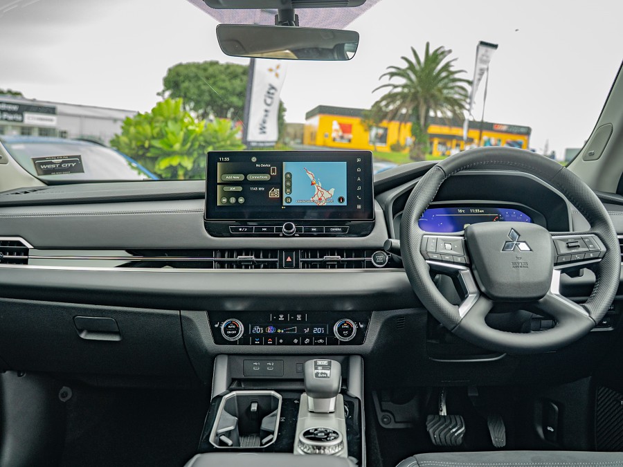 2026 Mitsubishi Outlander 10