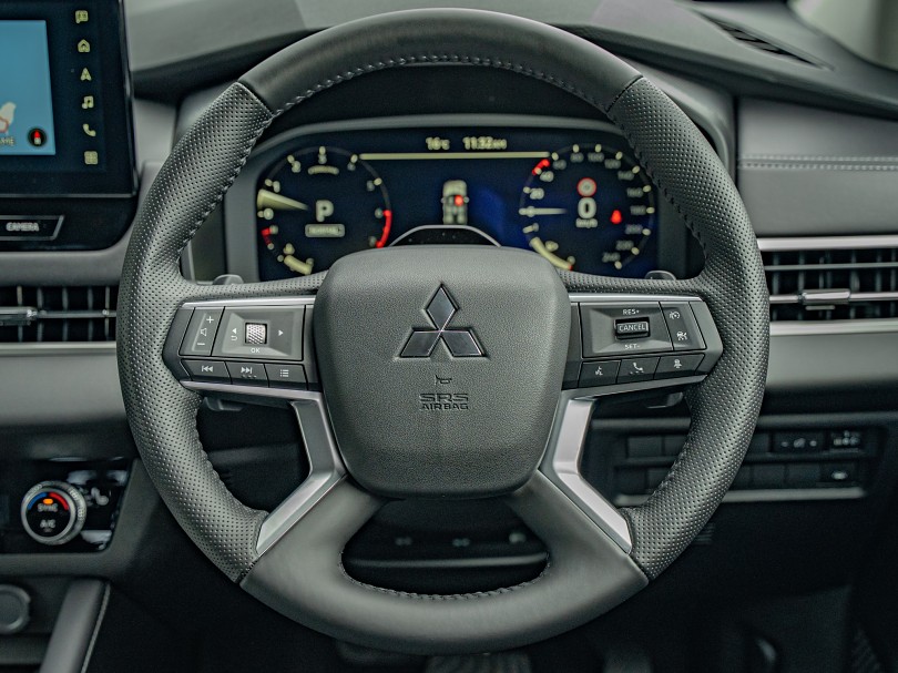 2026 Mitsubishi Outlander 11