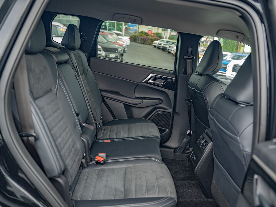 2026 Mitsubishi Outlander 17