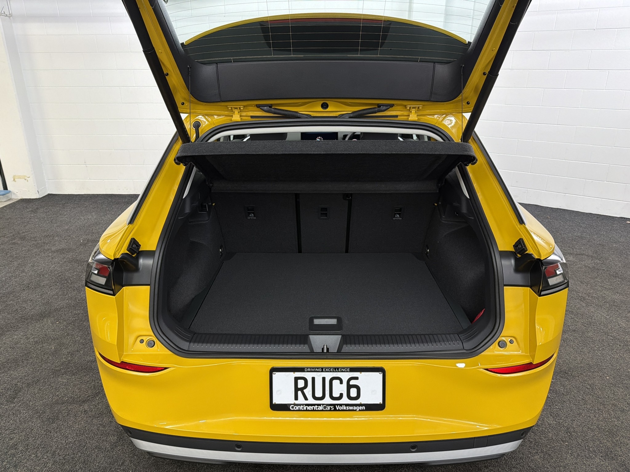 Volkswagen T-Roc Hybrid | Life