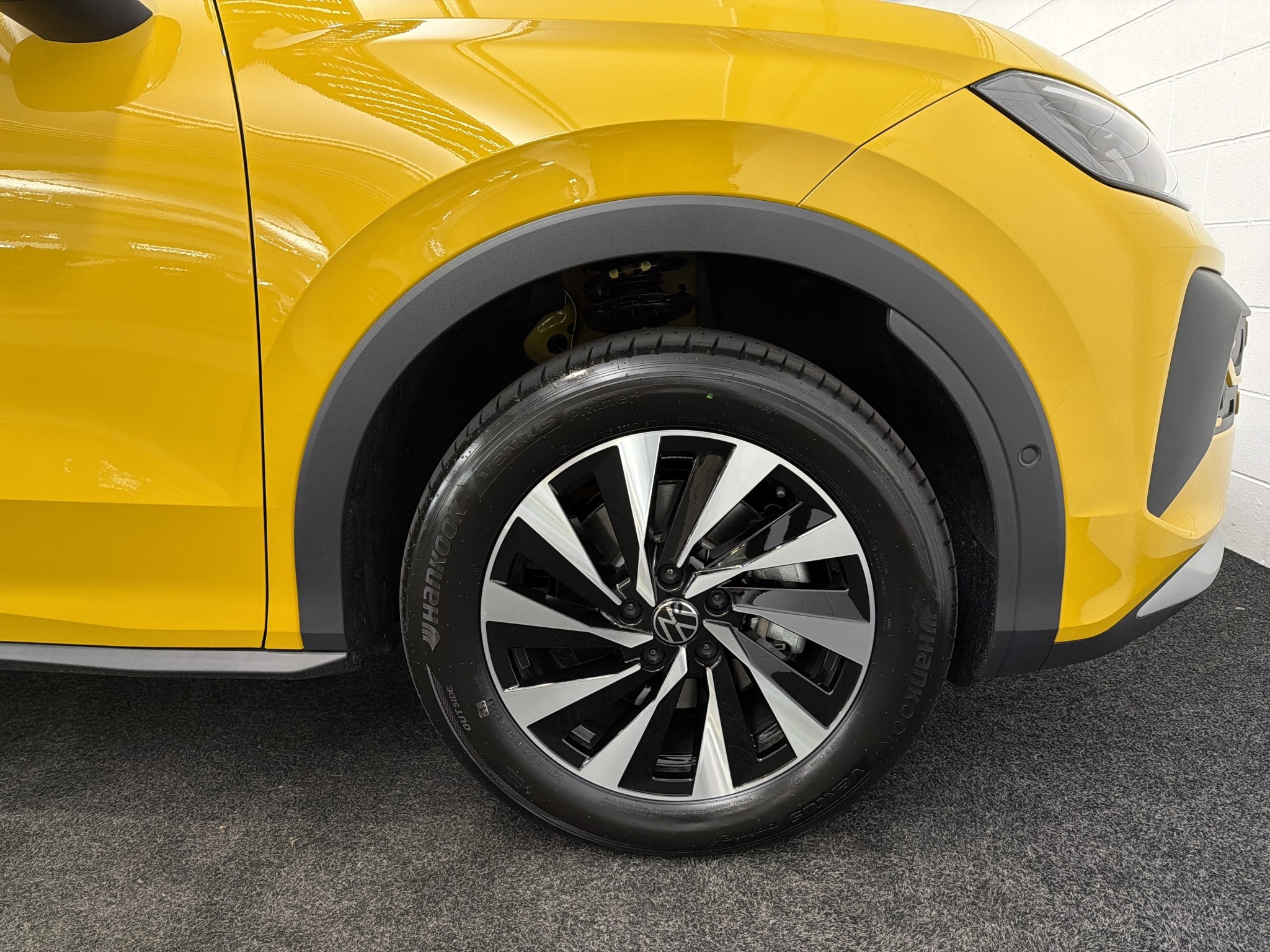 Volkswagen T-Roc Hybrid | Life