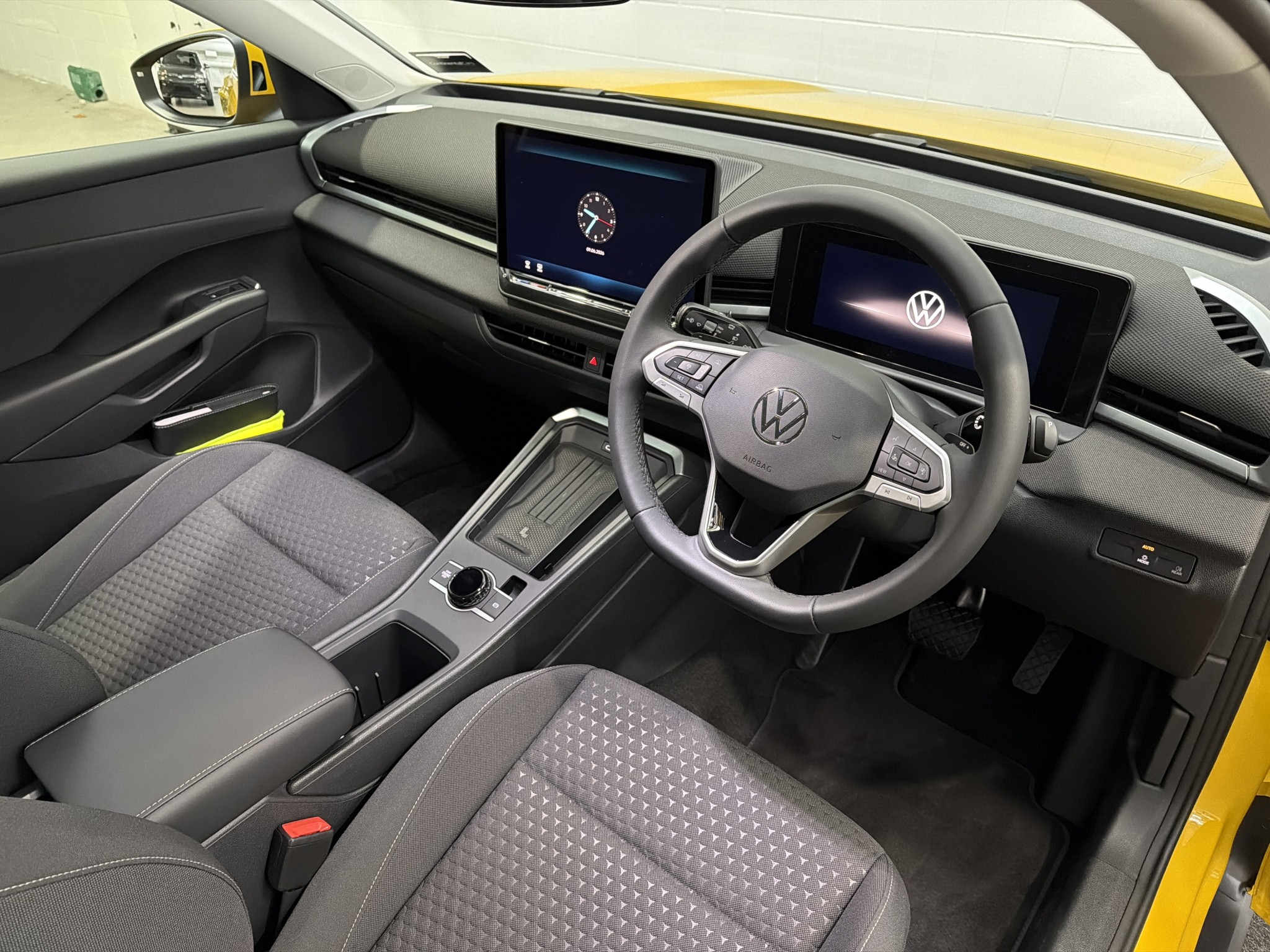 Volkswagen T-Roc Hybrid | Life