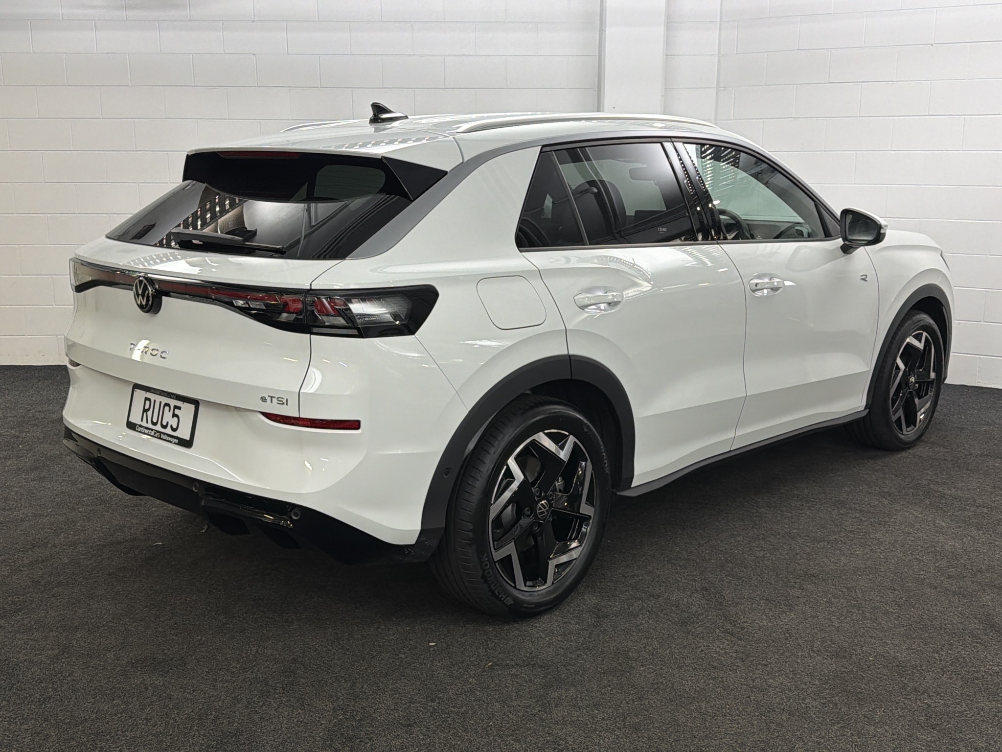 Volkswagen T-Roc HYBRID | R-LINE