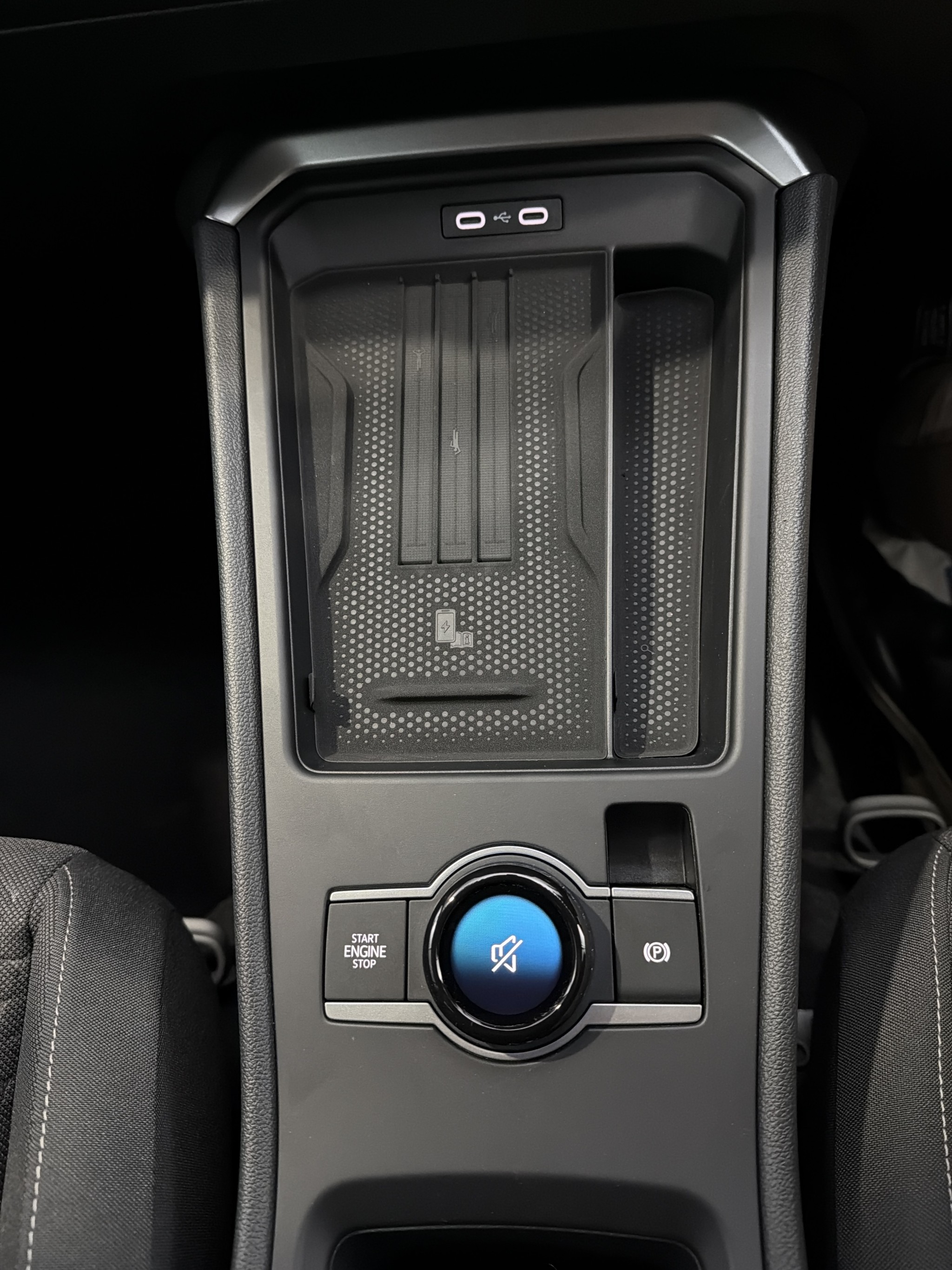 Volkswagen T-Roc Hybrid | Life