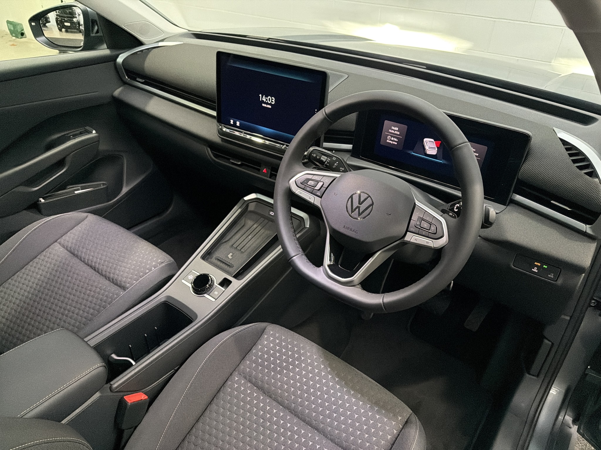 Volkswagen T-Roc Hybrid | Life