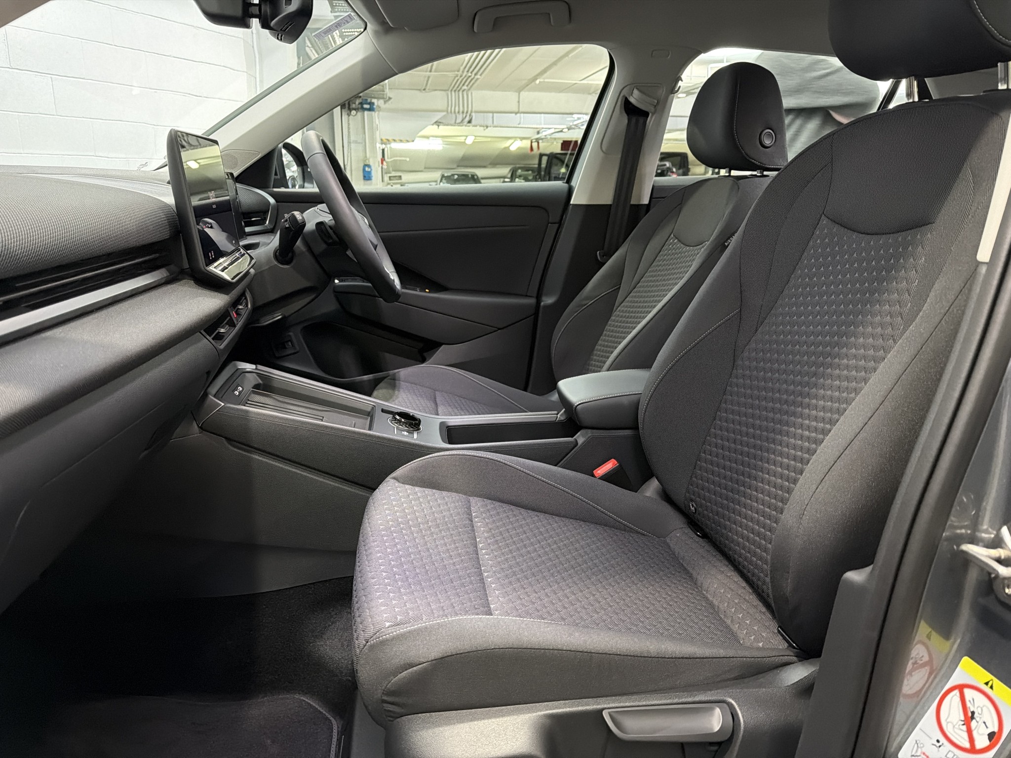 Volkswagen T-Roc Hybrid | Life