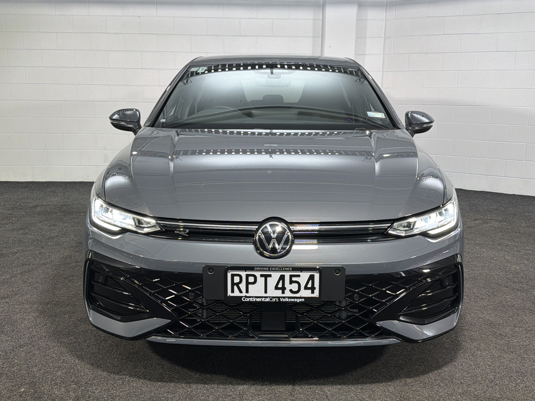 Volkswagen Golf 8.5 R-LINE