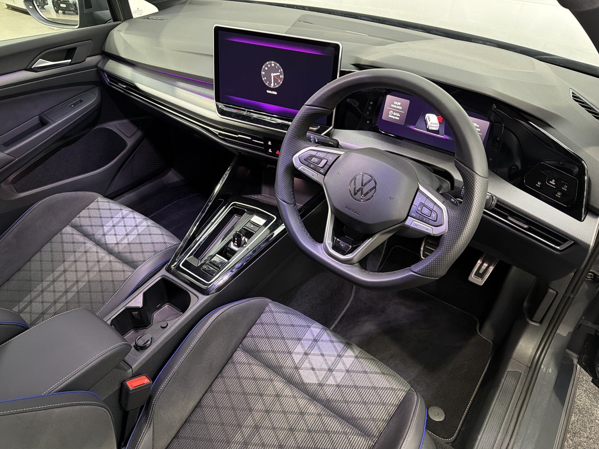 Volkswagen Golf 8.5 R-LINE