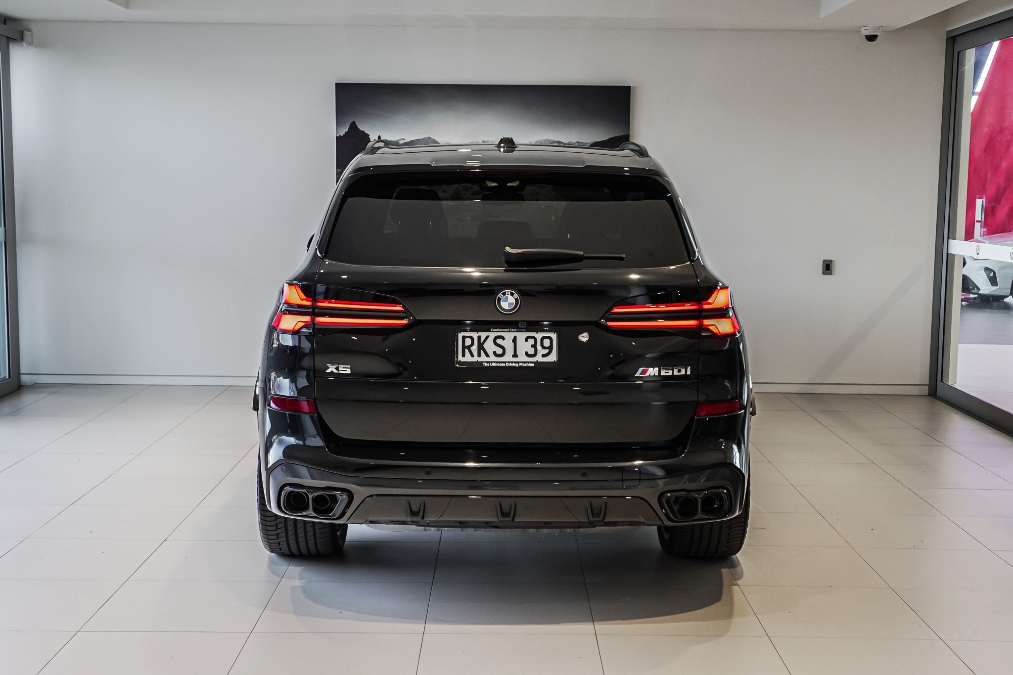 BMW X5 M60i
