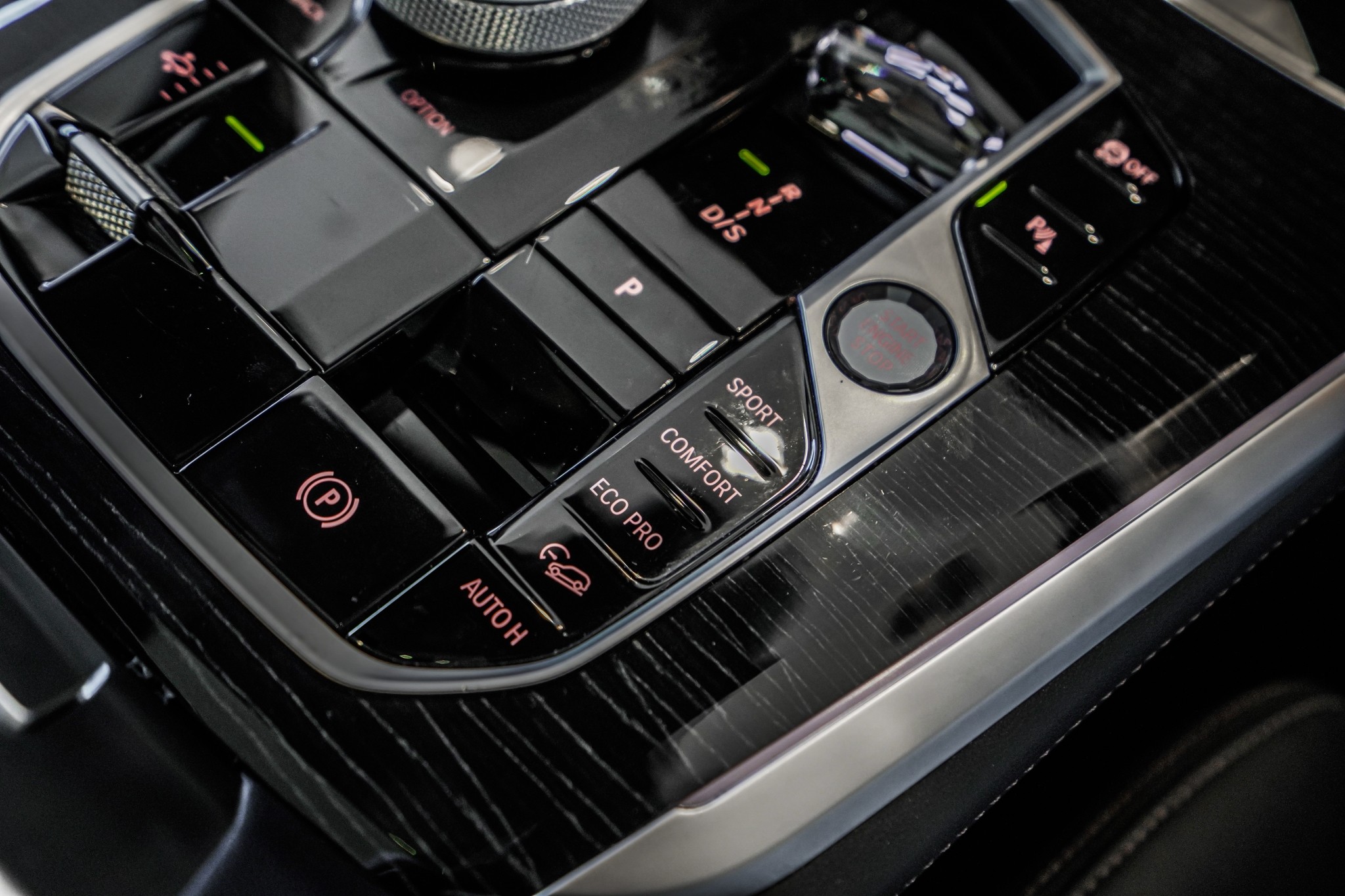 BMW X5 M60i