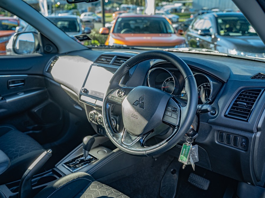 2025 Mitsubishi ASX 9