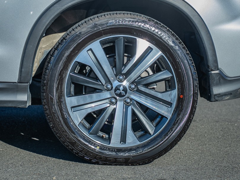 2025 Mitsubishi ASX 7