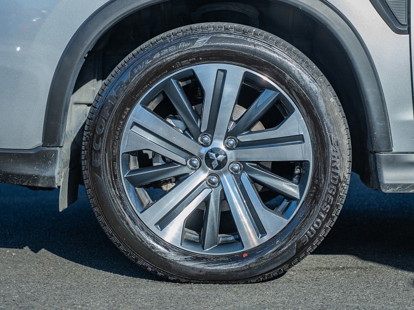 2025 Mitsubishi ASX 6