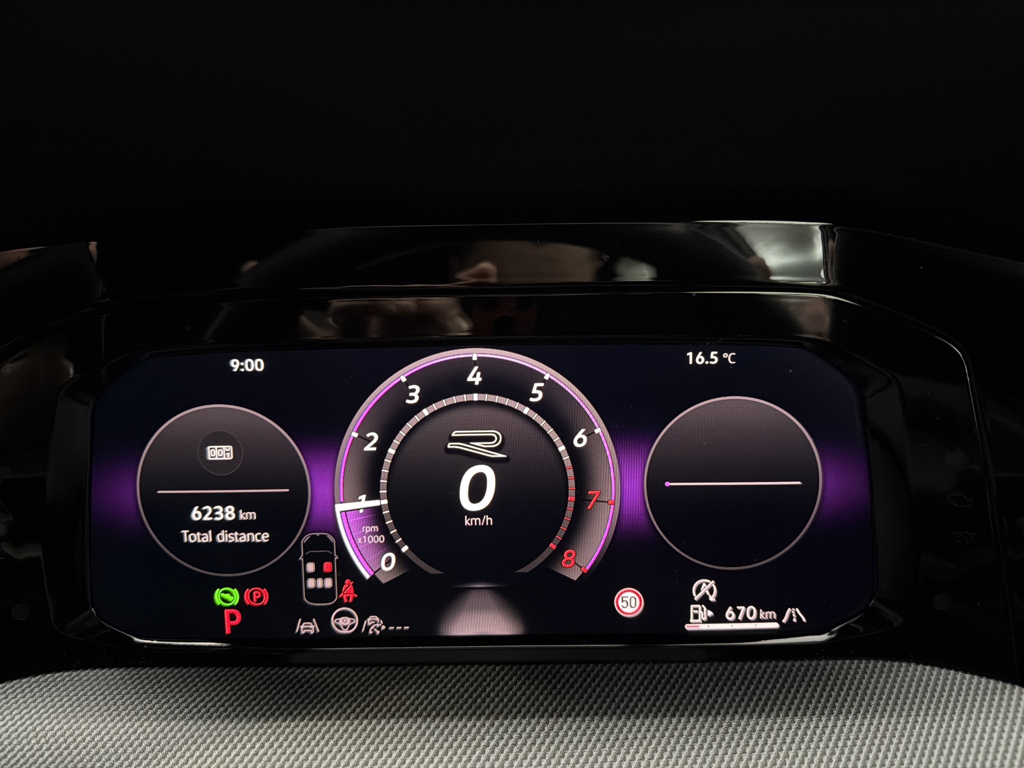 Volkswagen Golf 8.5 R-LINE