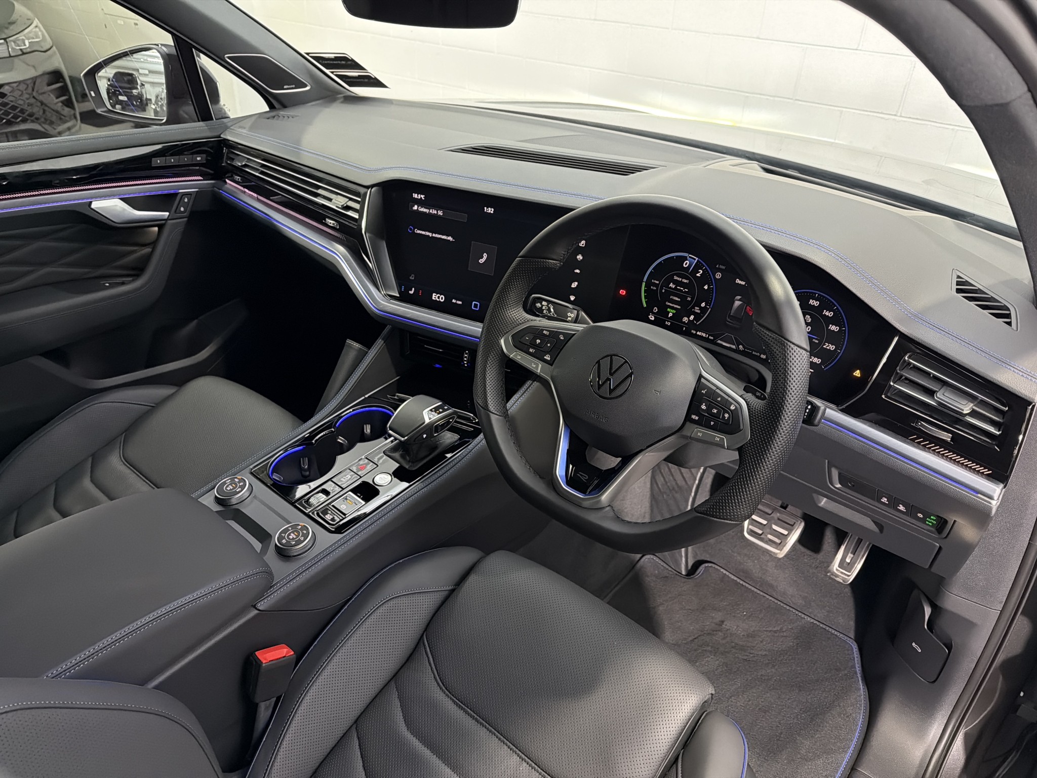 Volkswagen Touareg R PHEV