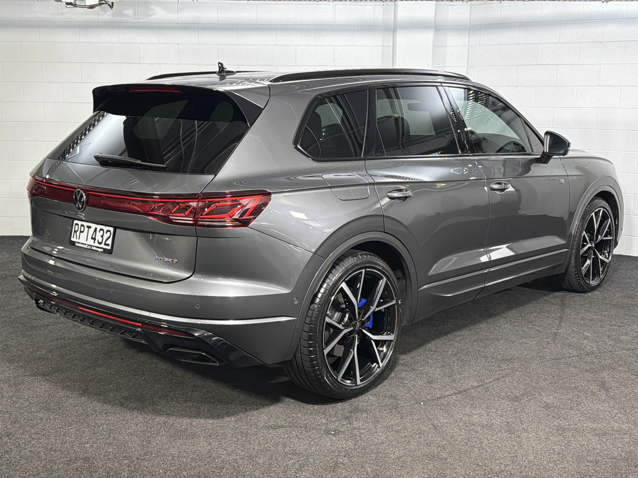 Volkswagen Touareg R PHEV