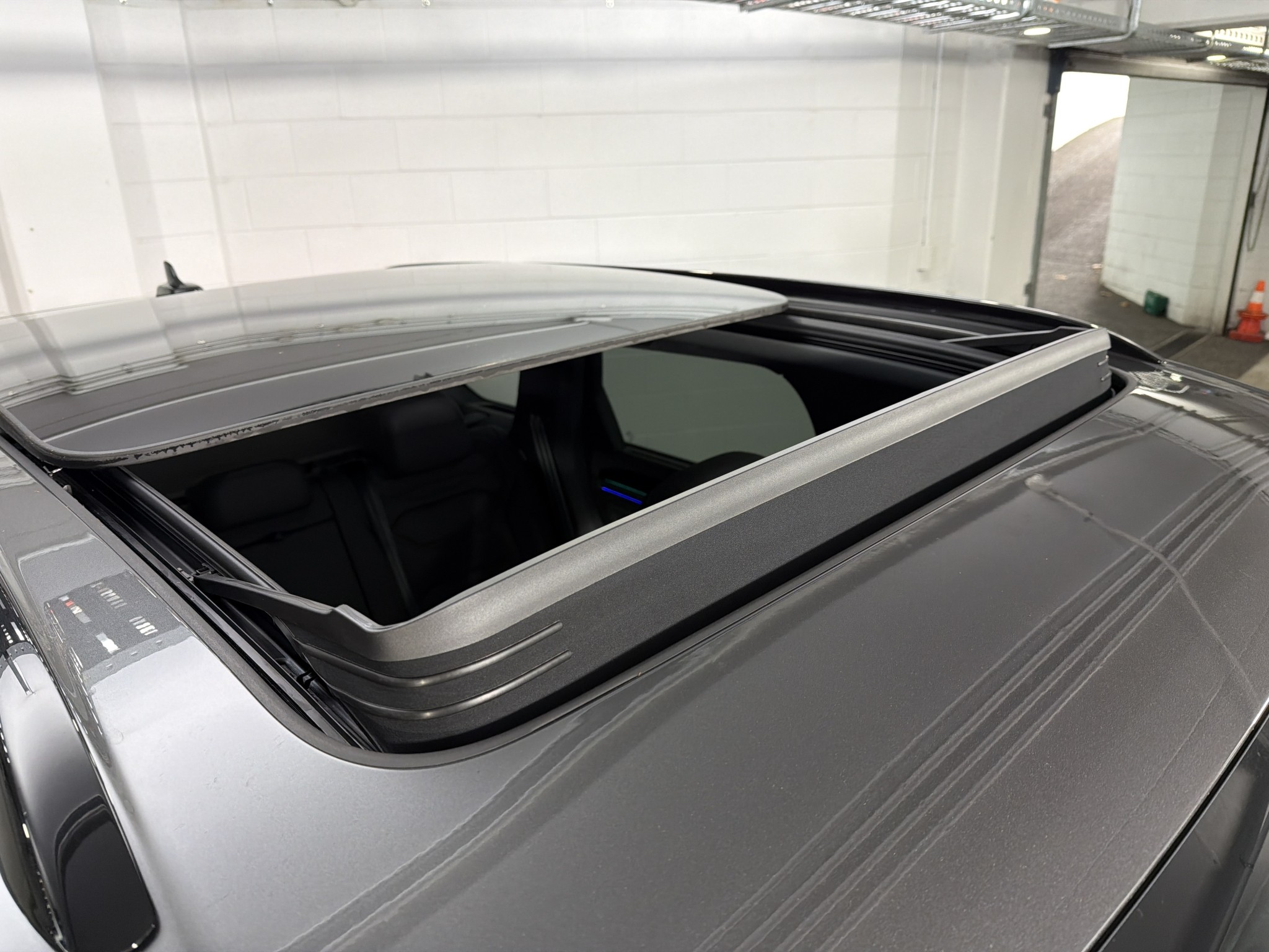 Volkswagen Touareg R PHEV