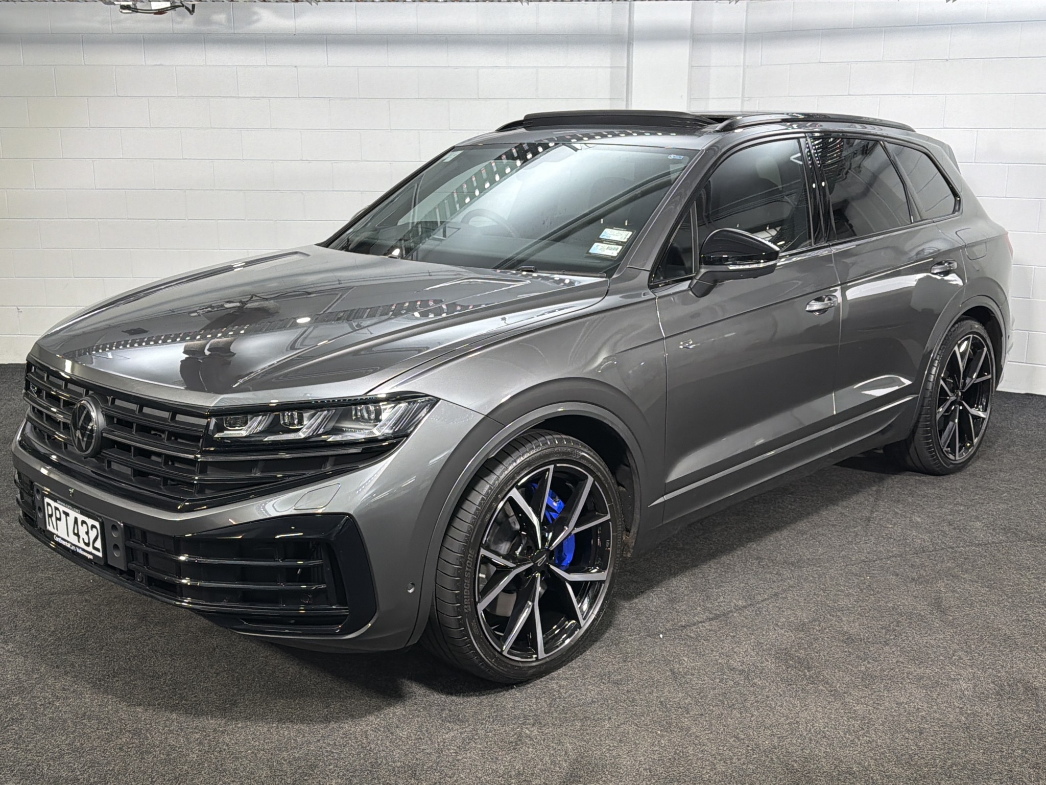 Volkswagen Touareg R PHEV