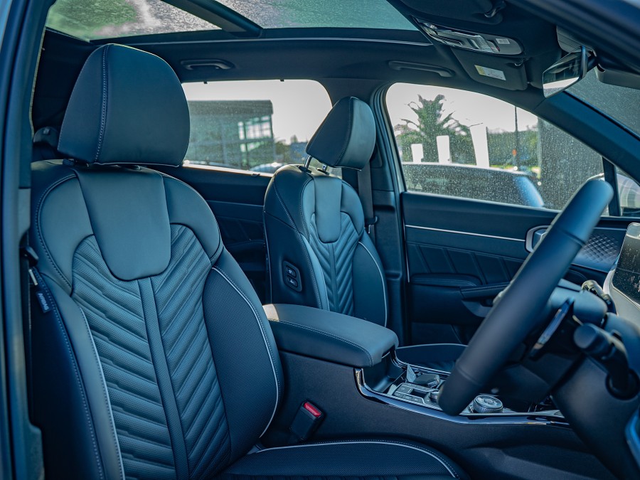 2026 Kia Sorento 8