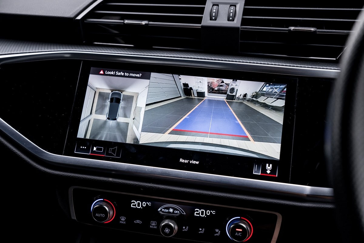 Audi Q3 45 TFSI Q S TRONIC 180KW