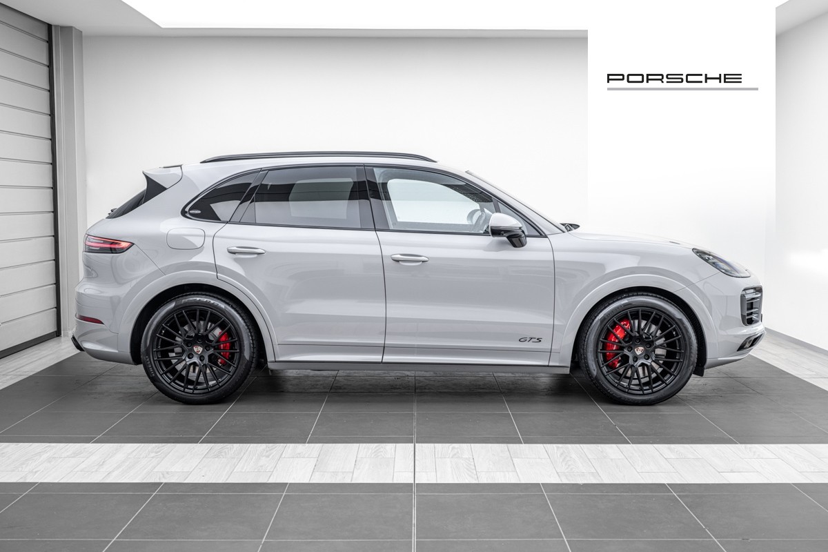 Porsche Cayenne GTS SUV - (E3 I)