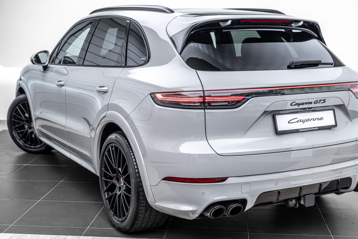 Porsche Cayenne GTS SUV - (E3 I)