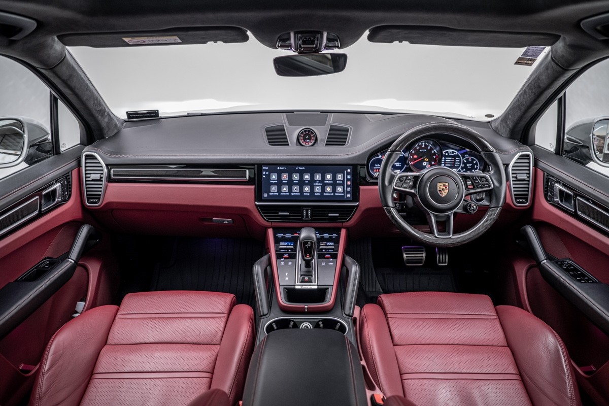 Porsche Cayenne GTS SUV - (E3 I)