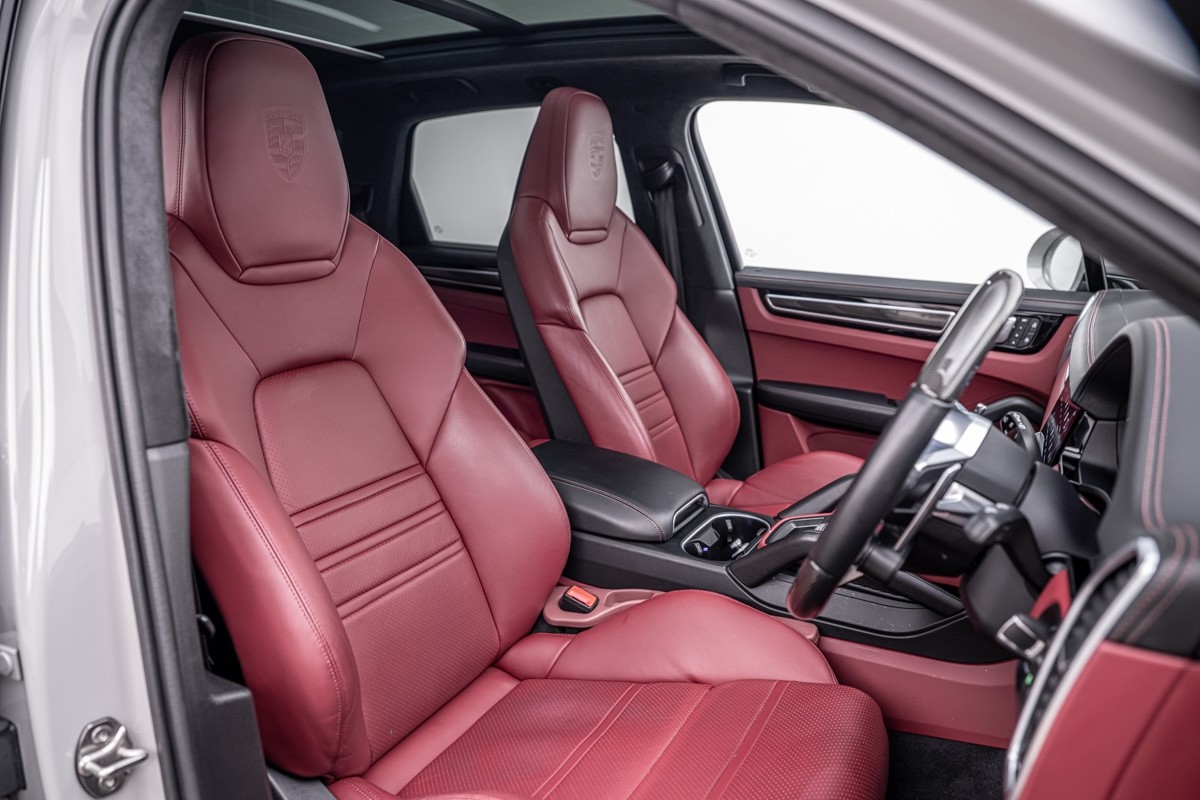 Porsche Cayenne GTS SUV - (E3 I)