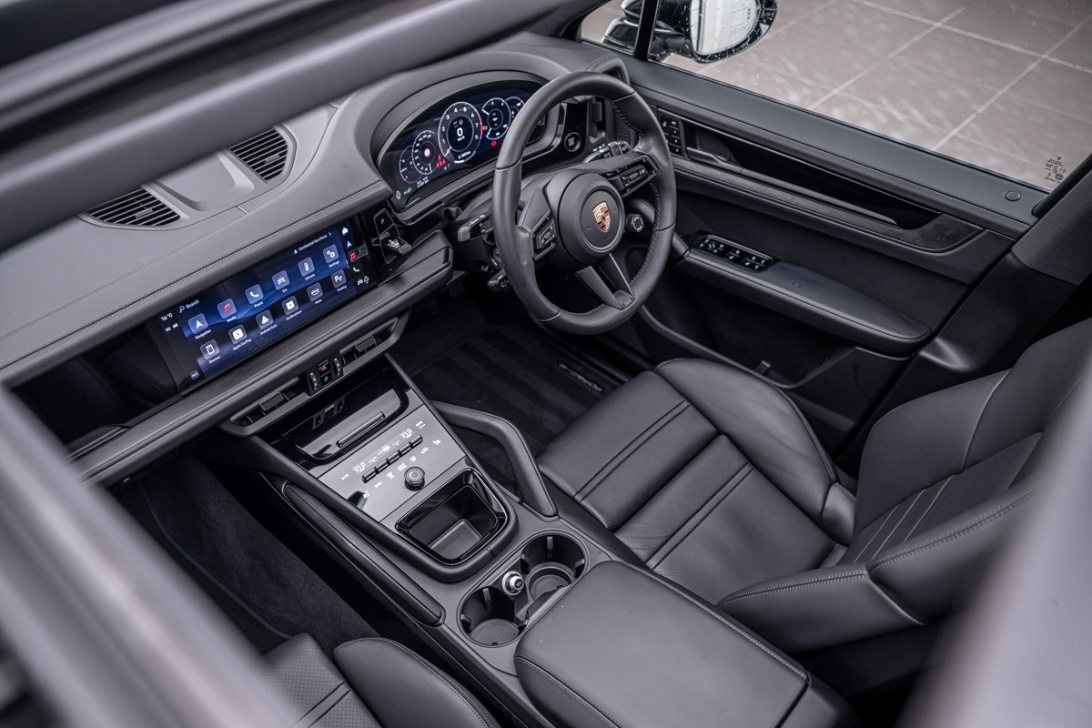 Porsche Cayenne BLACK EDITION