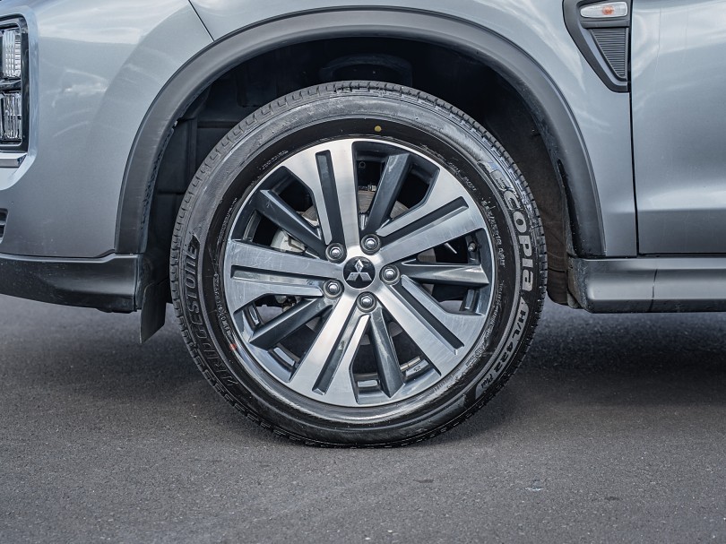 2025 Mitsubishi ASX 6