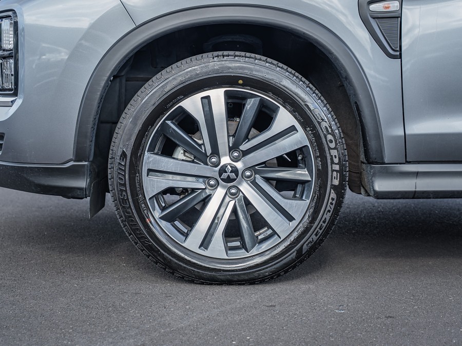 2025 Mitsubishi ASX 6