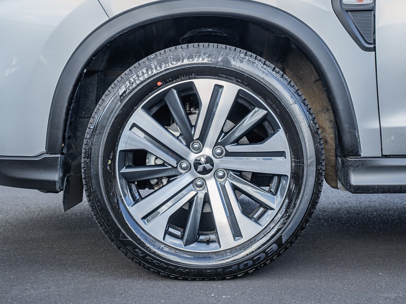 2025 Mitsubishi ASX 6
