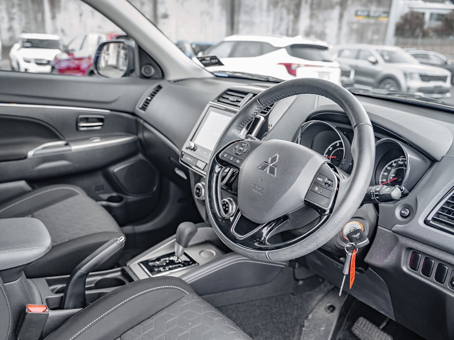 2025 Mitsubishi ASX 9