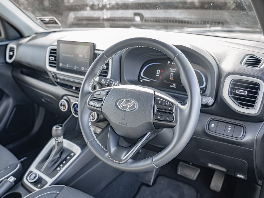2024 Hyundai Venue 9