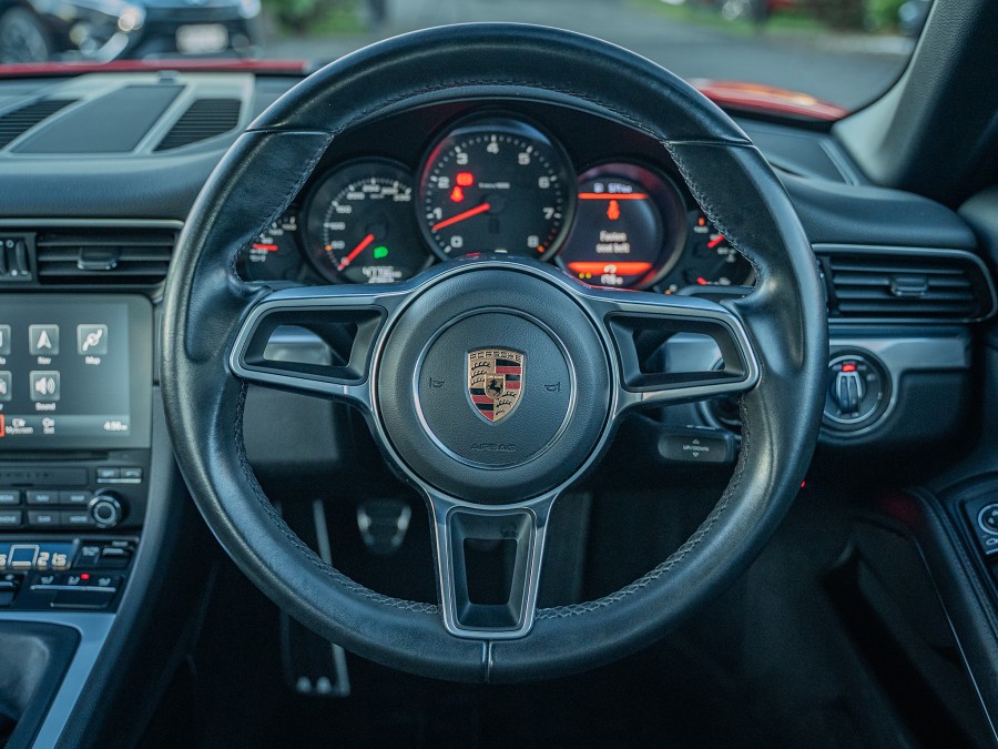 2017 Porsche 911 11