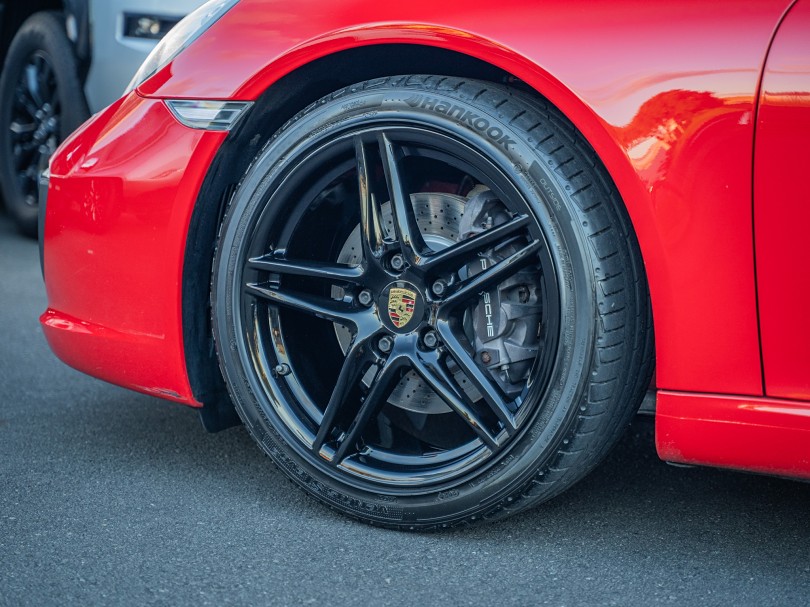 2017 Porsche 911 6