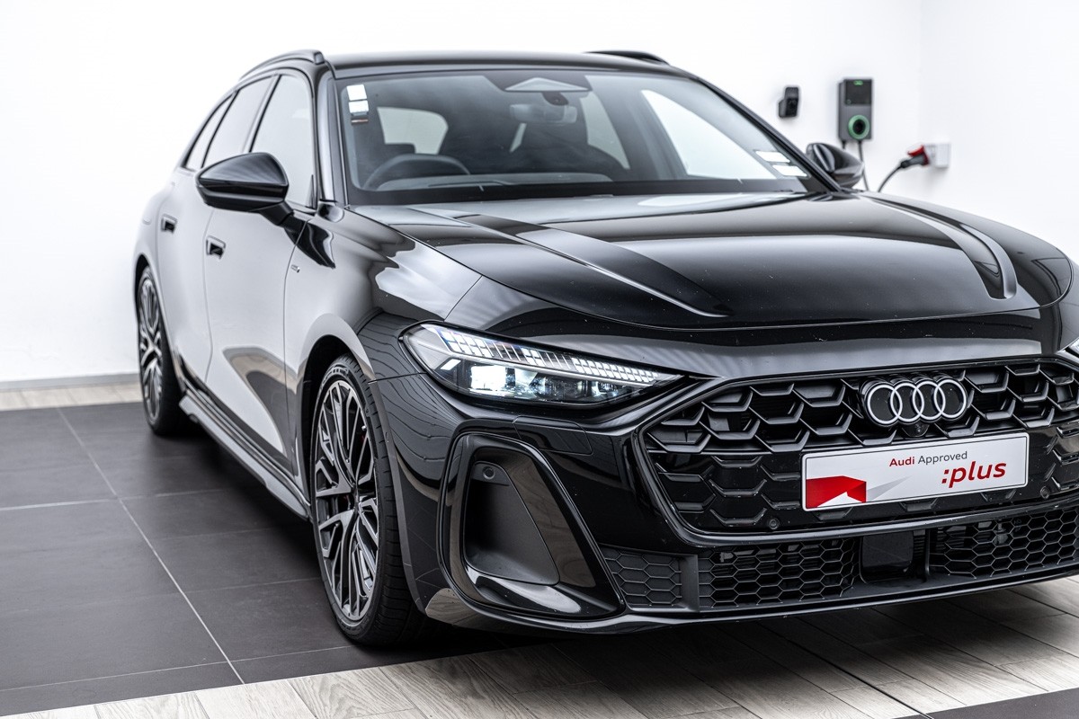 Audi A5 e-Hybrid Avant S line