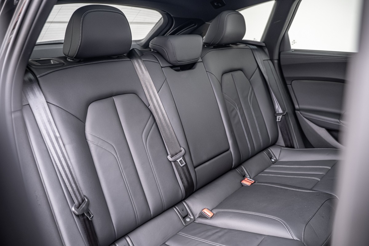 Audi A5 e-Hybrid Avant S line