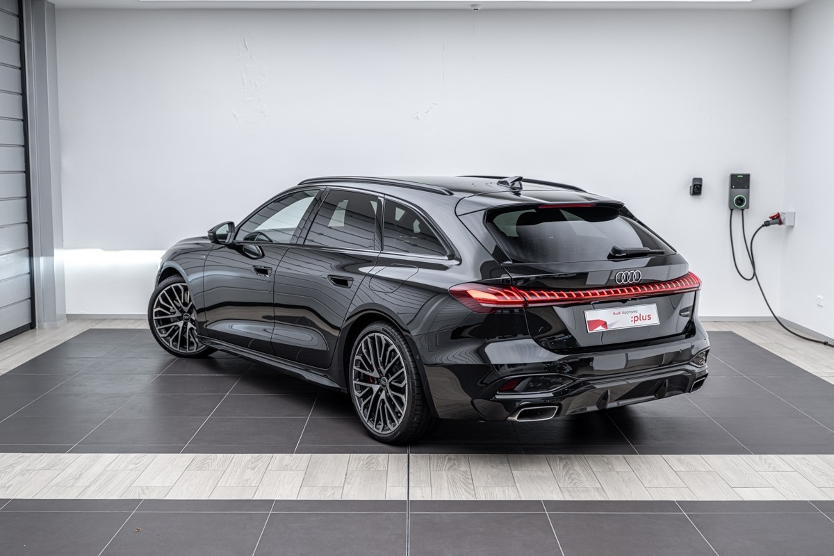 Audi A5 e-Hybrid Avant S line