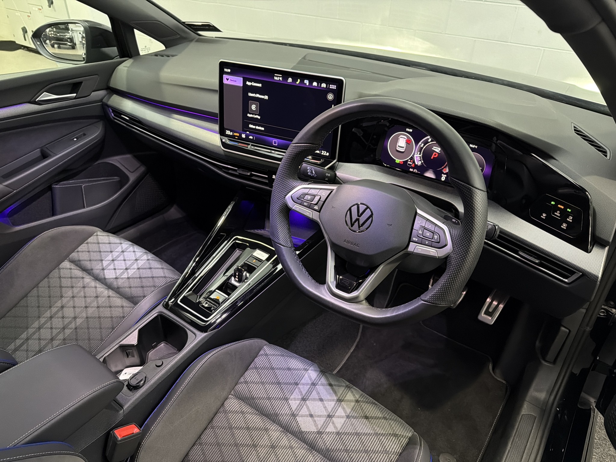 Volkswagen Golf 8.5 R-LINE