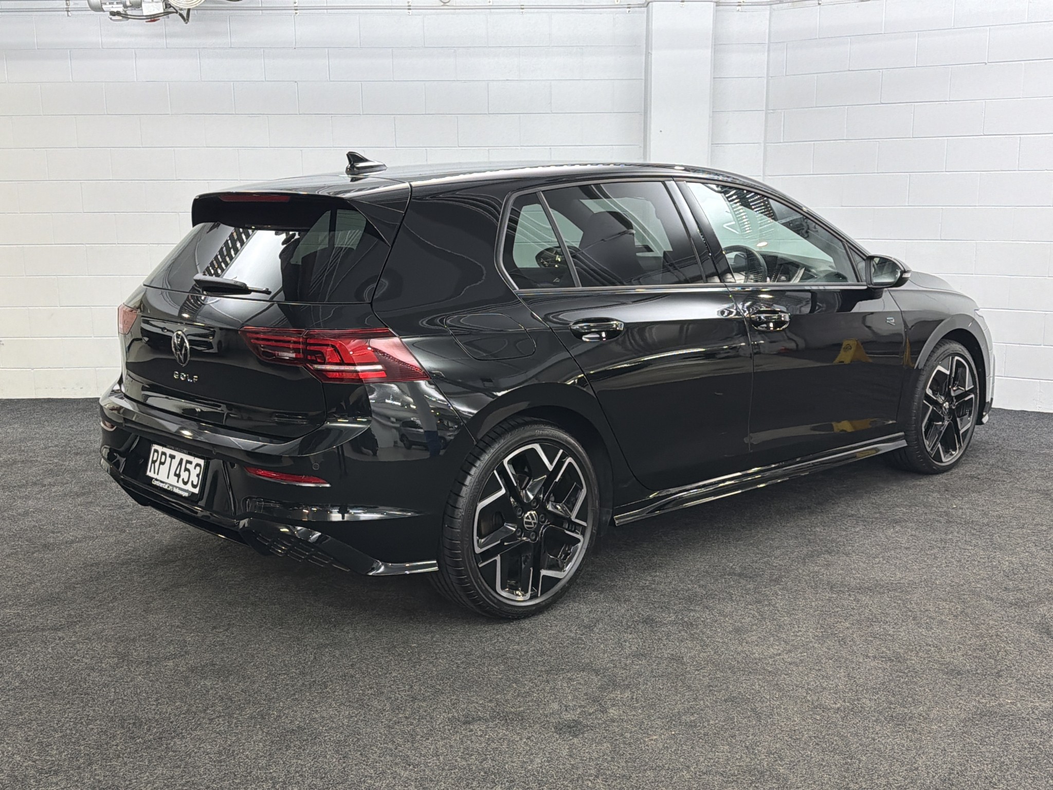 Volkswagen Golf 8.5 R-LINE