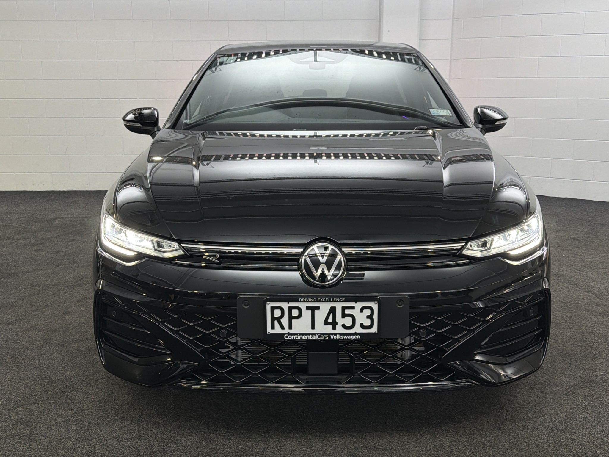 Volkswagen Golf 8.5 R-LINE