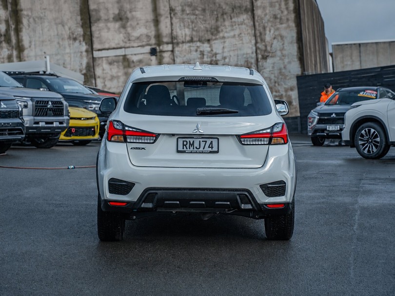 2025 Mitsubishi ASX 4